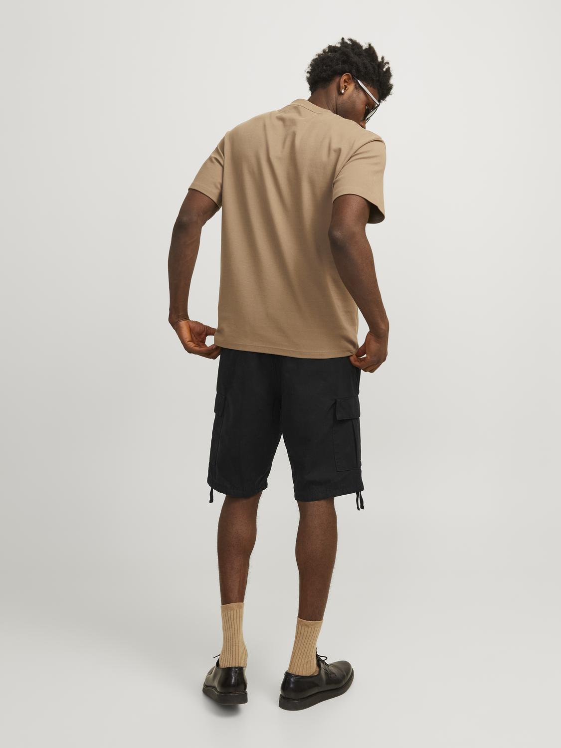 model_shot-back
