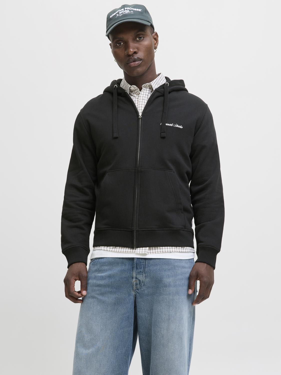 model_shot-front