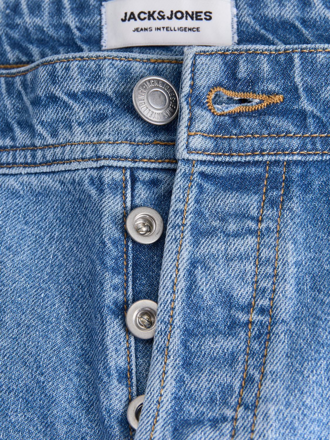 model_shot-detail