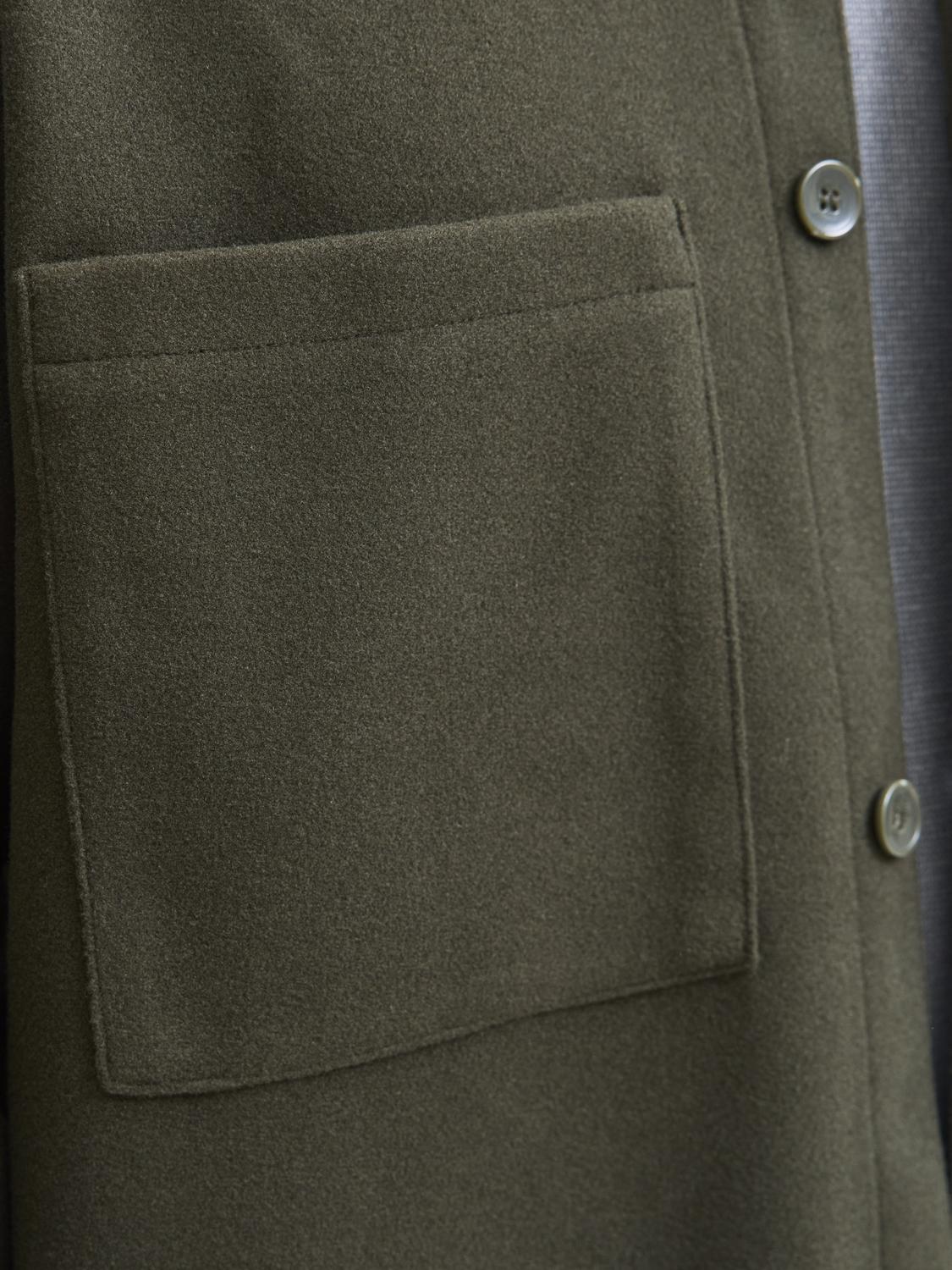 model_shot-detail
