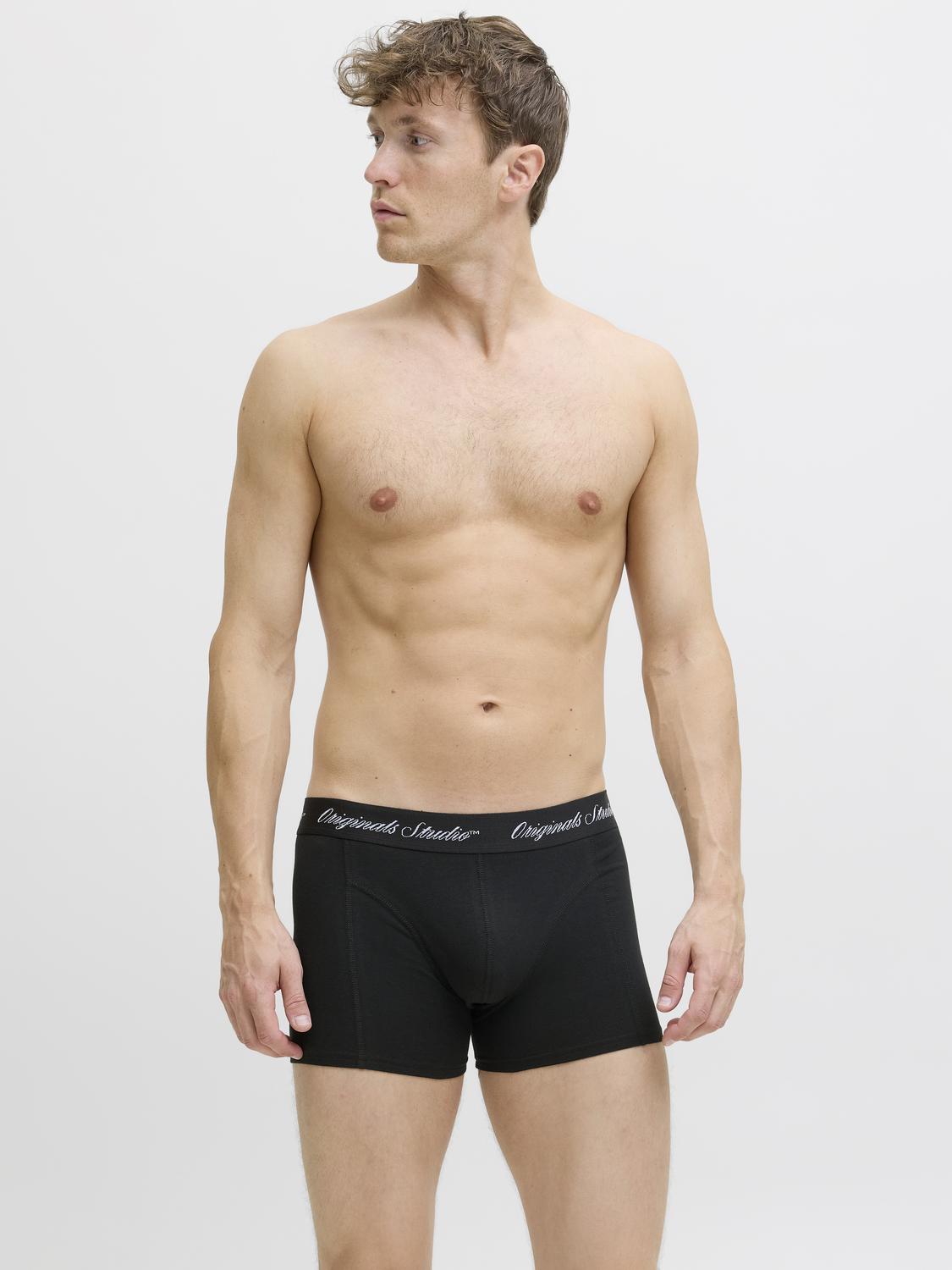 model_shot-detail