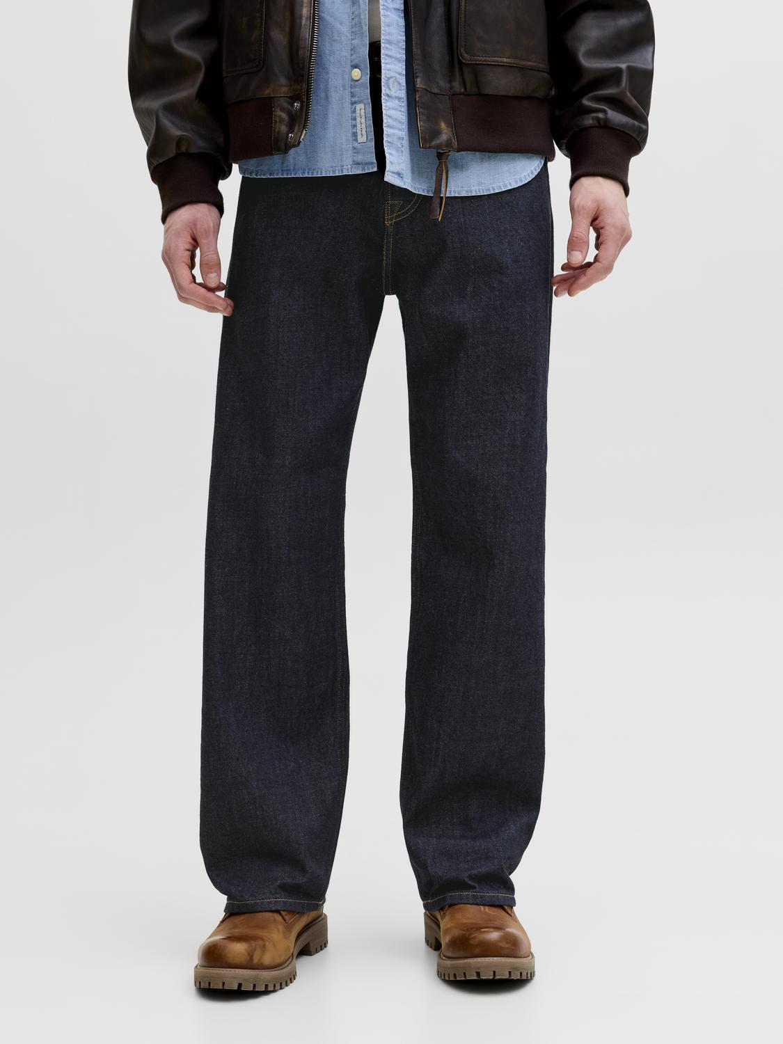 model_shot-front