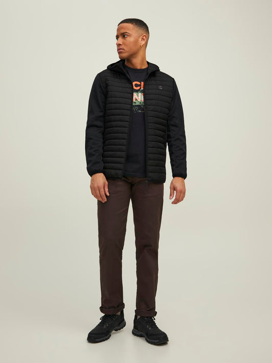 model_shot-front_full