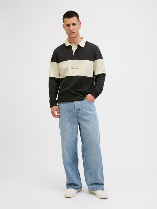 model_shot-front_full