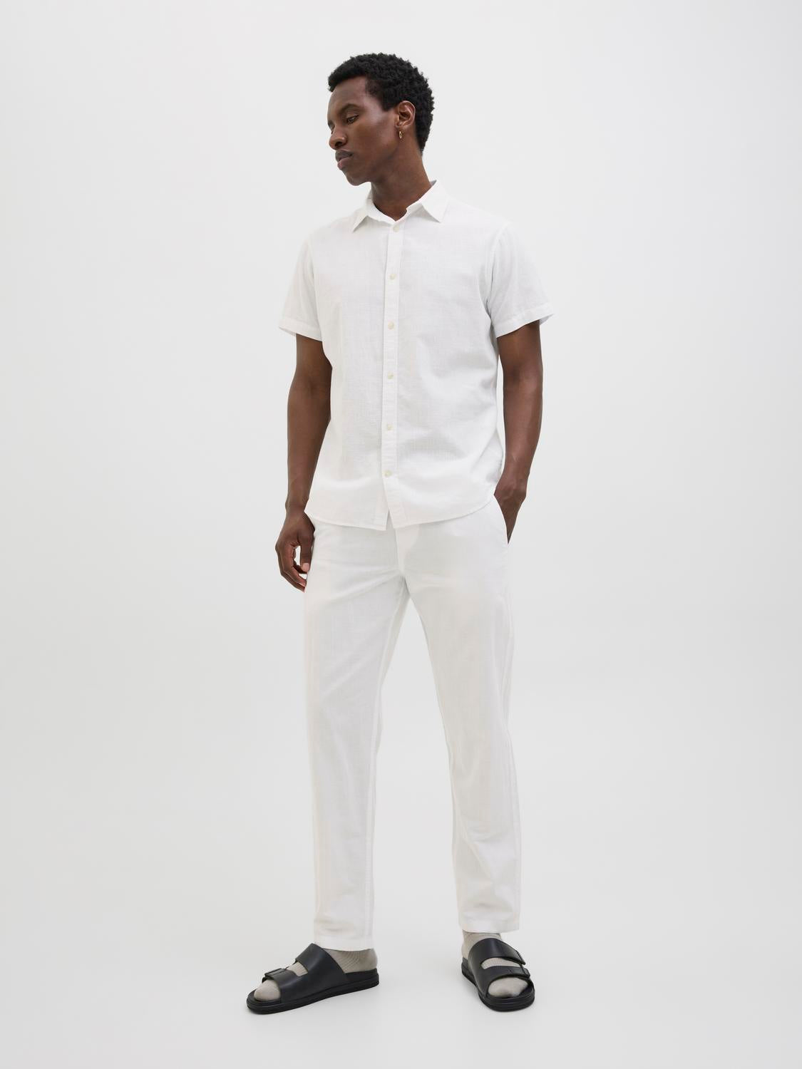 model_shot-front_full