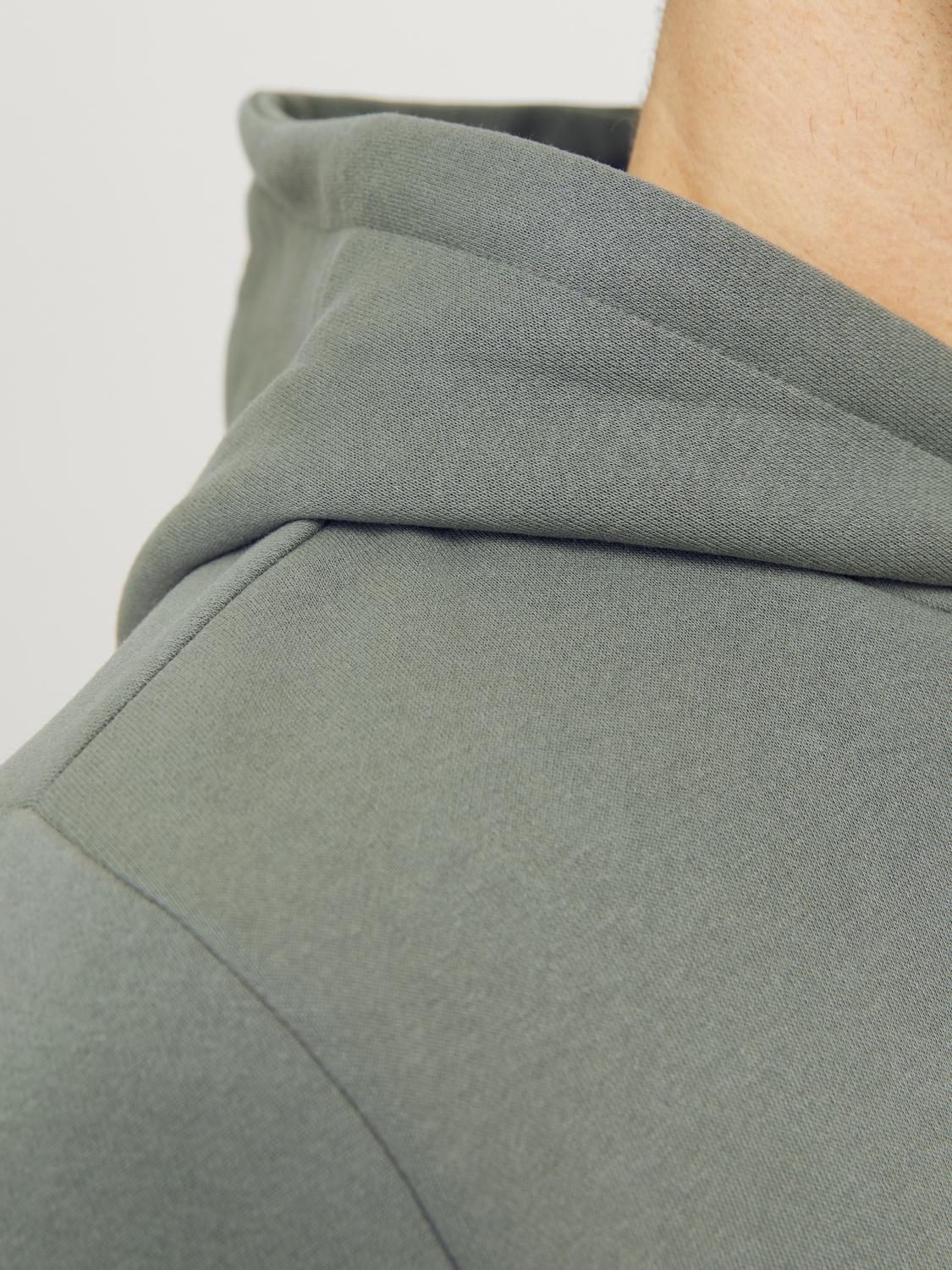 model_shot-detail