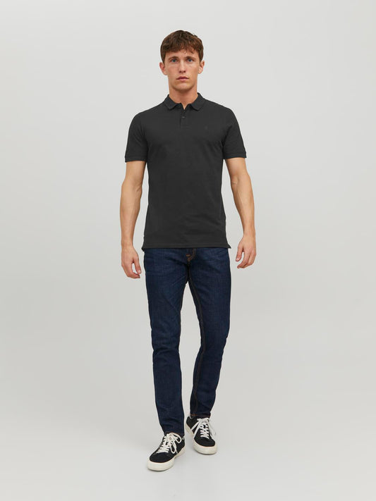 model_shot-front_full