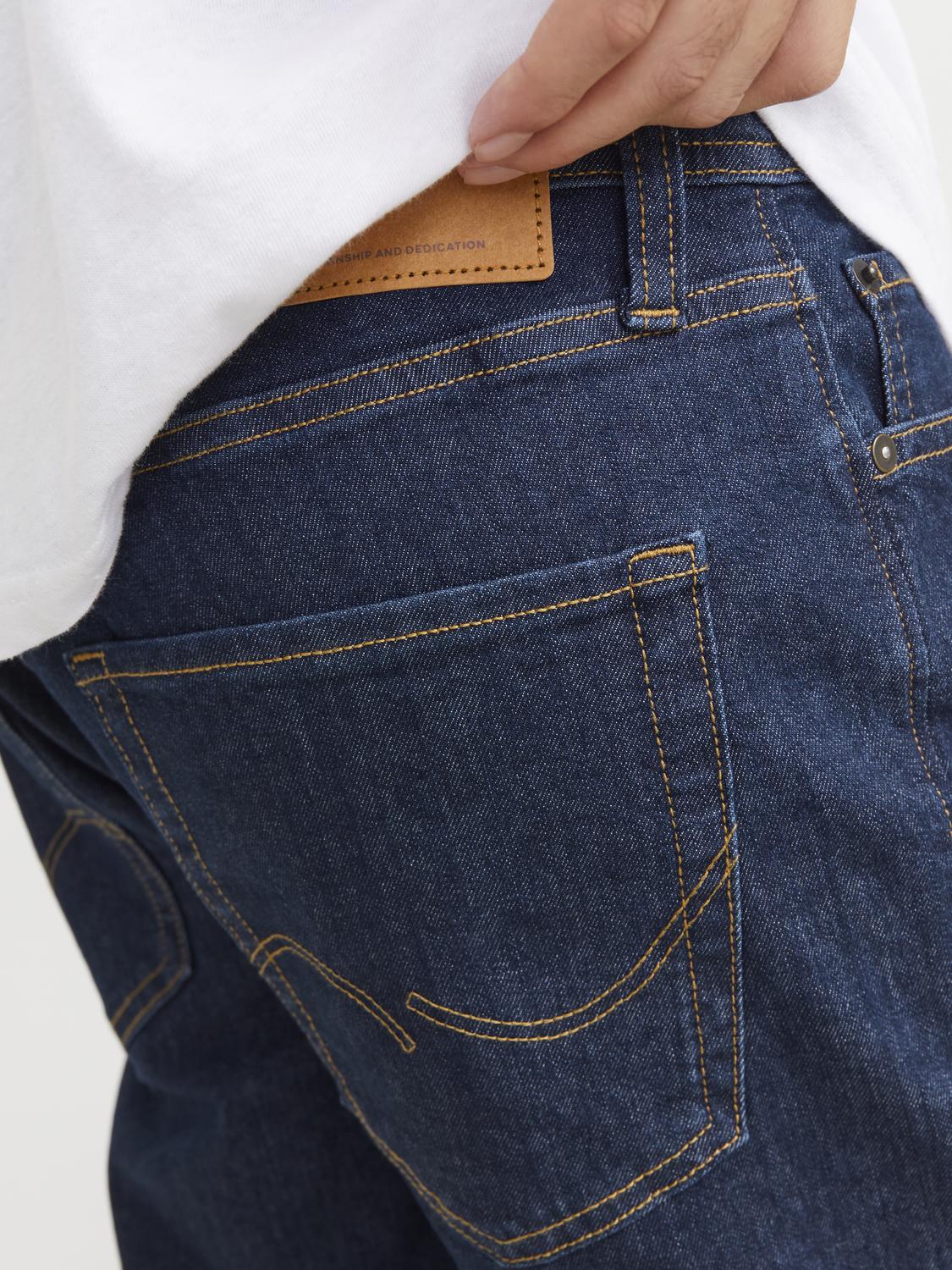 model_shot-detail