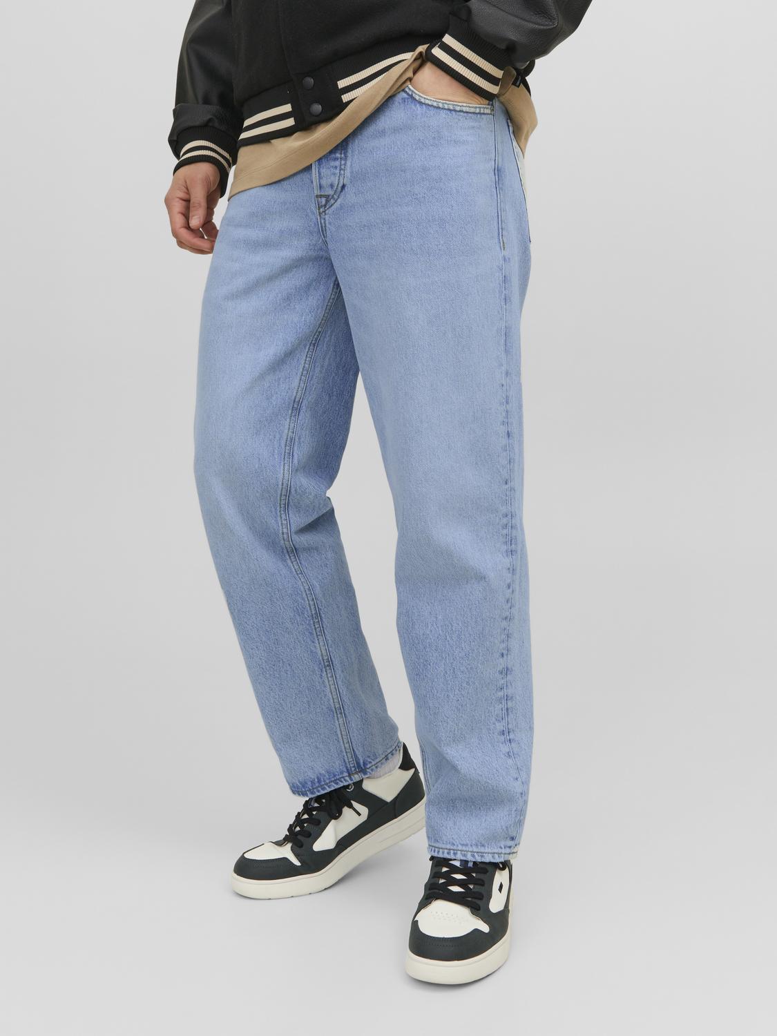 model_shot-front