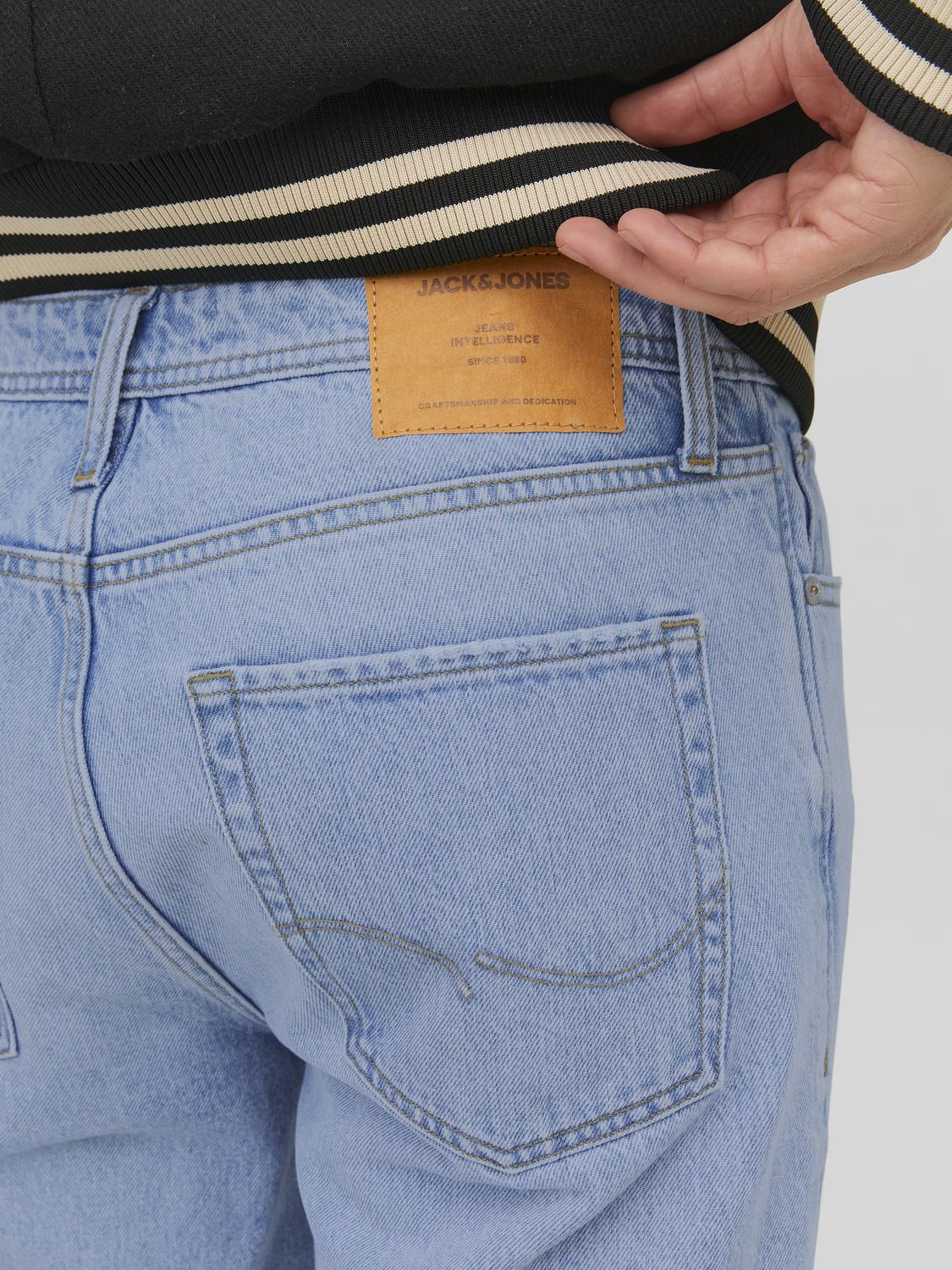 model_shot-detail