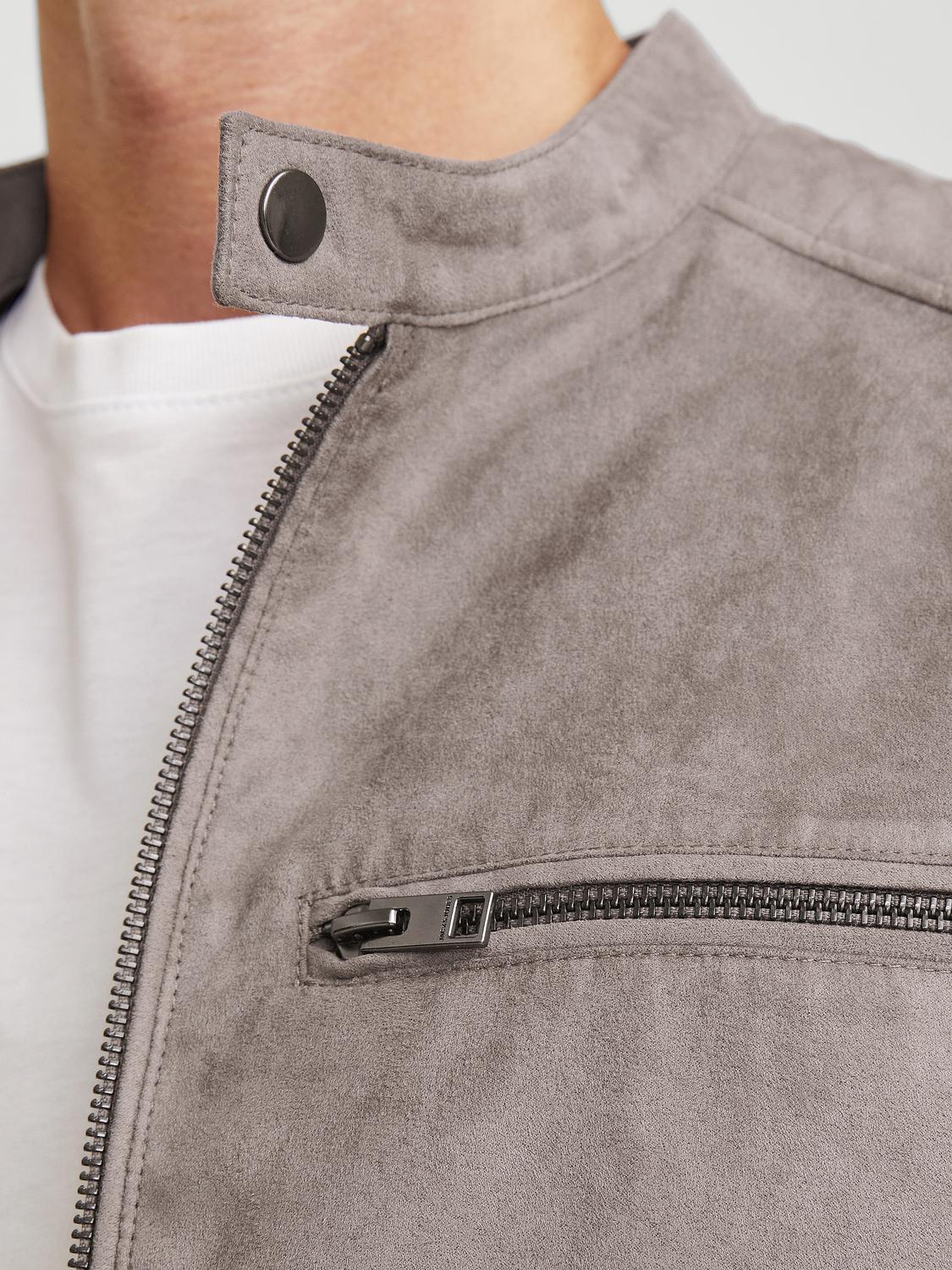 model_shot-detail