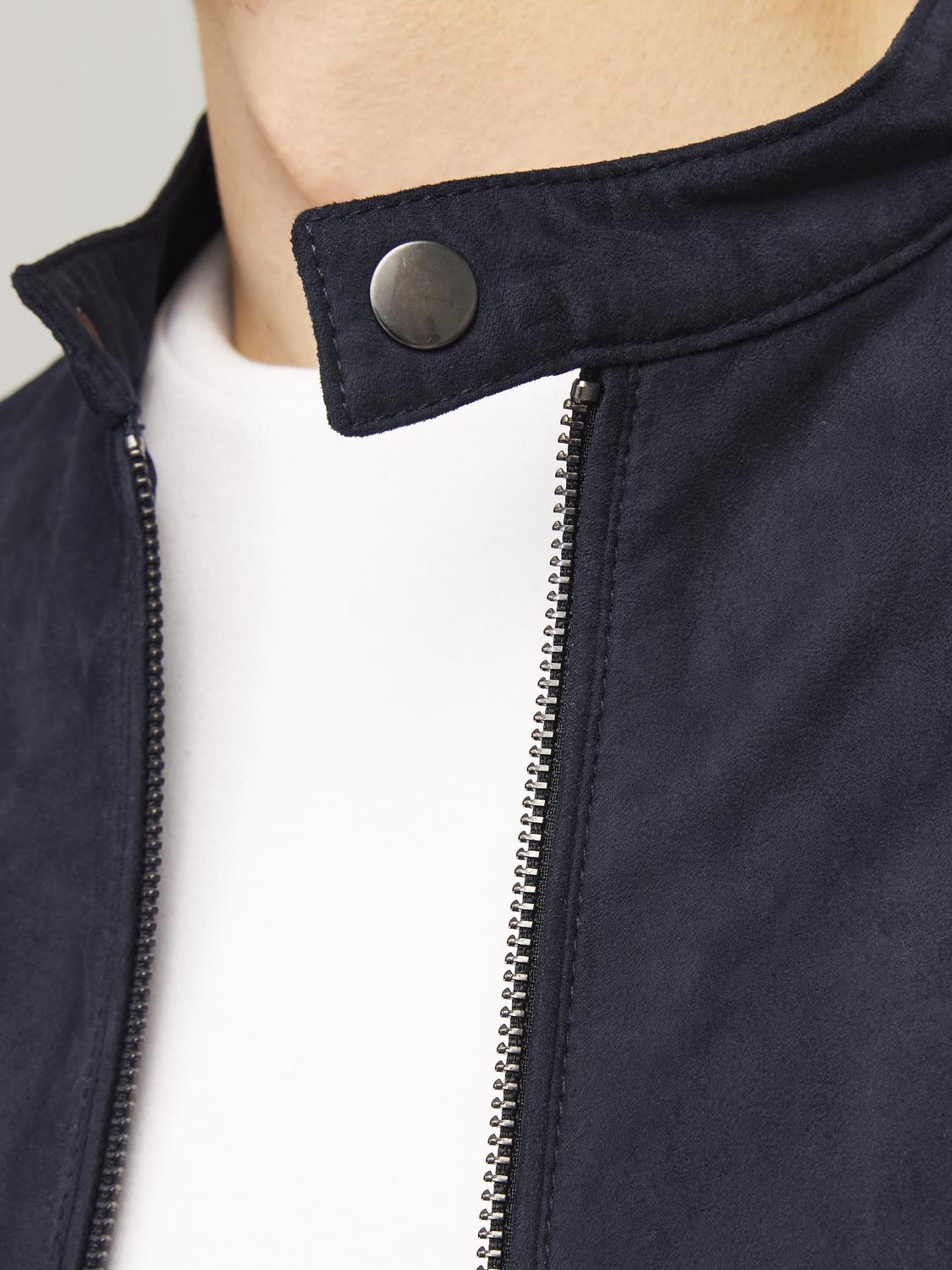 model_shot-detail