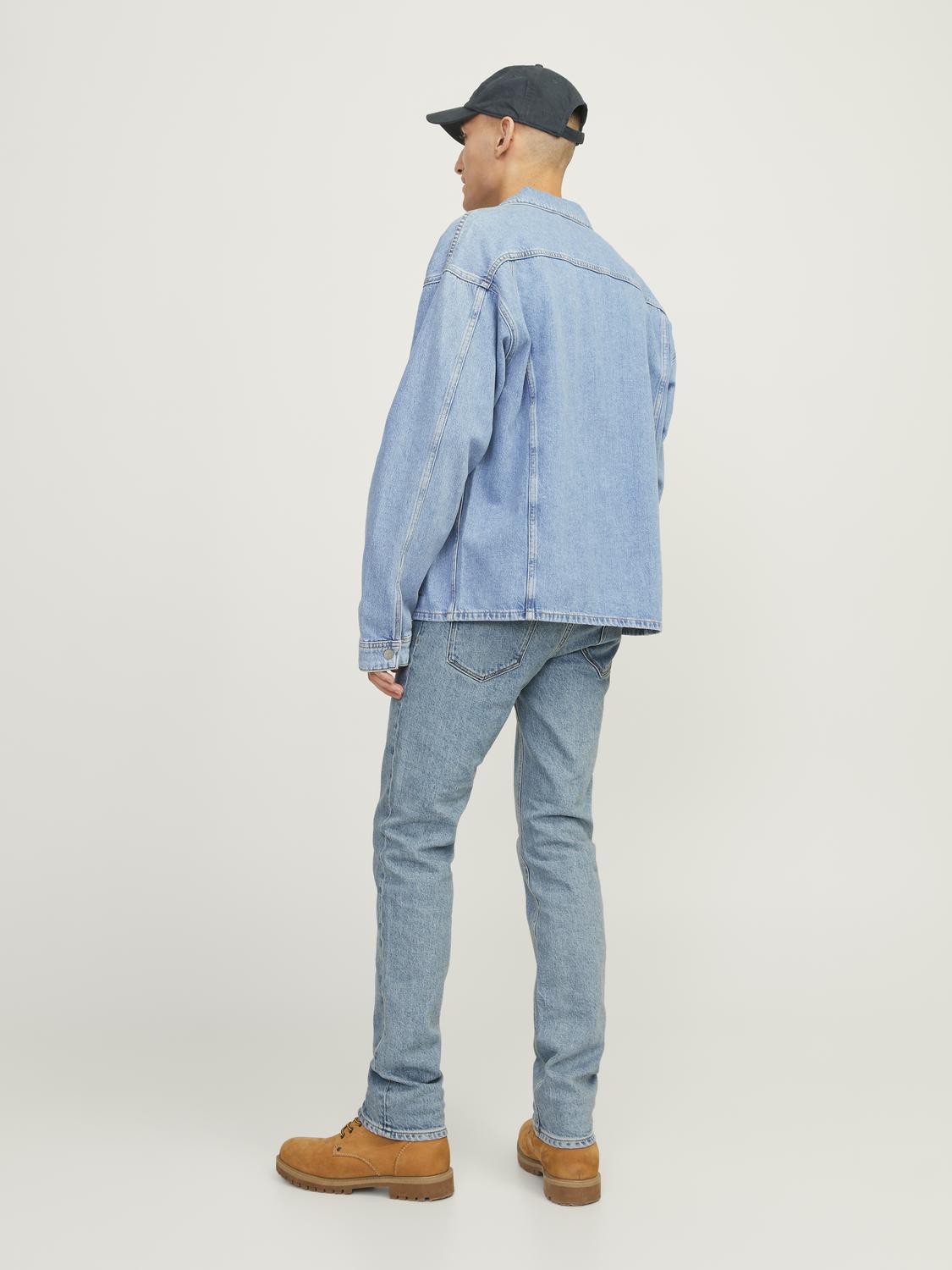 model_shot-back