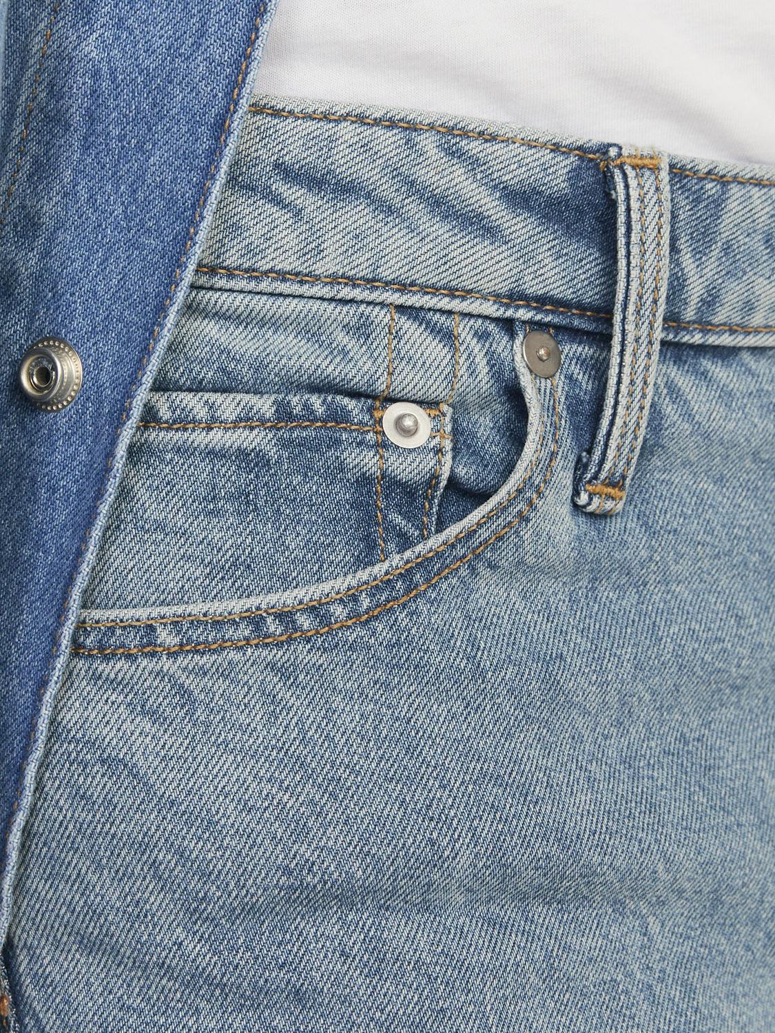 model_shot-detail