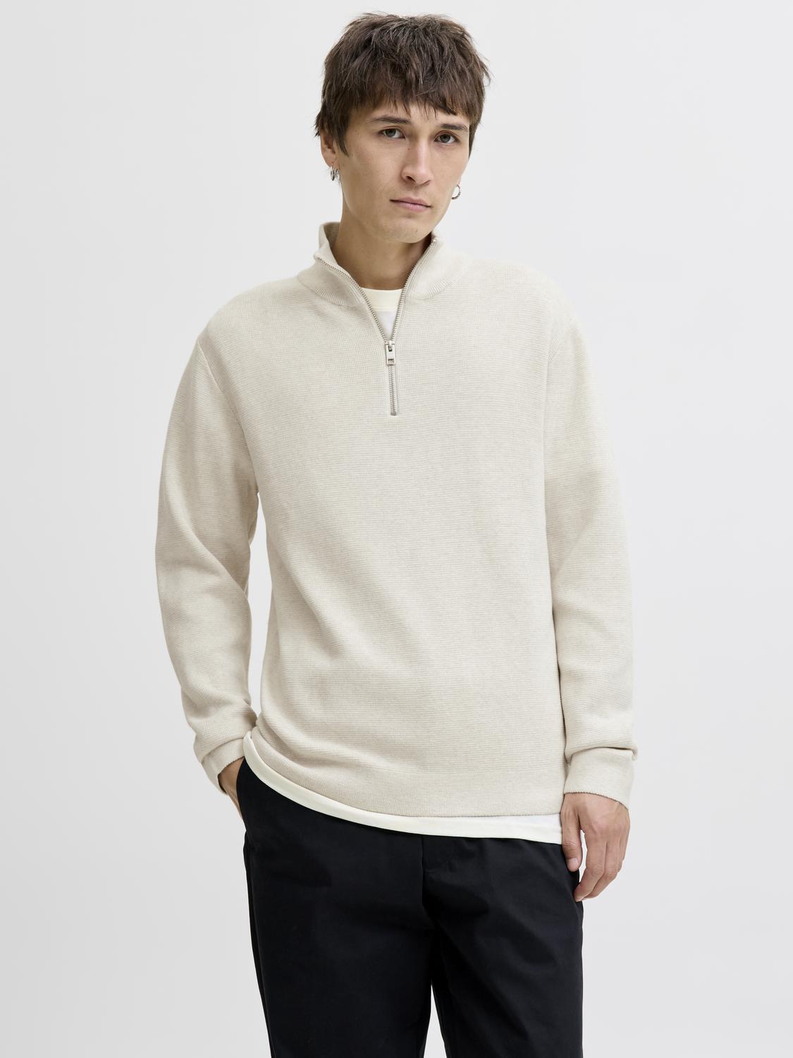 model_shot-front