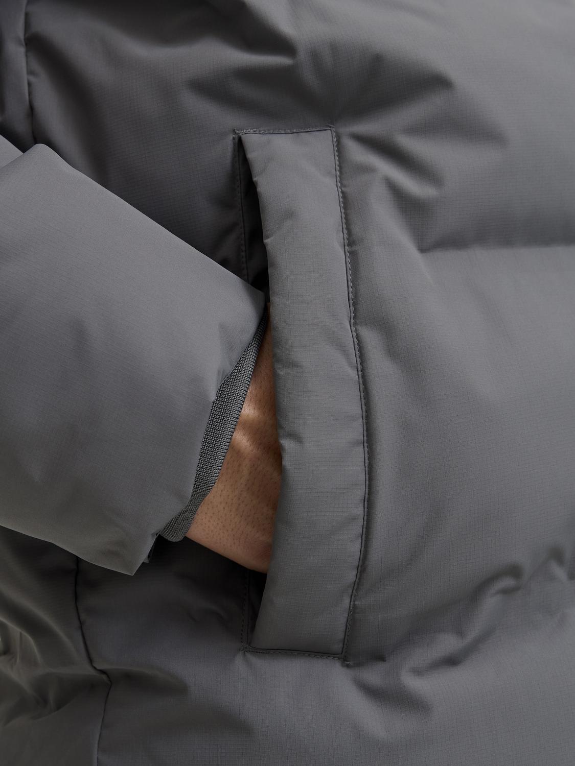 model_shot-detail