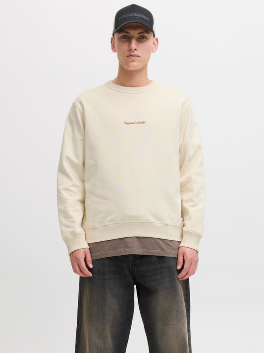 model_shot-front