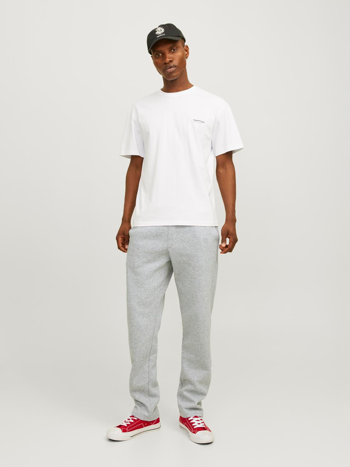 model_shot-front_full