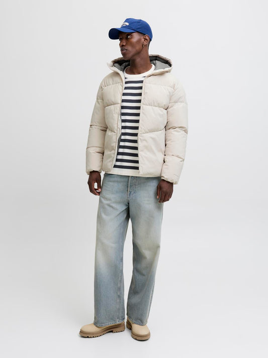model_shot-front_full