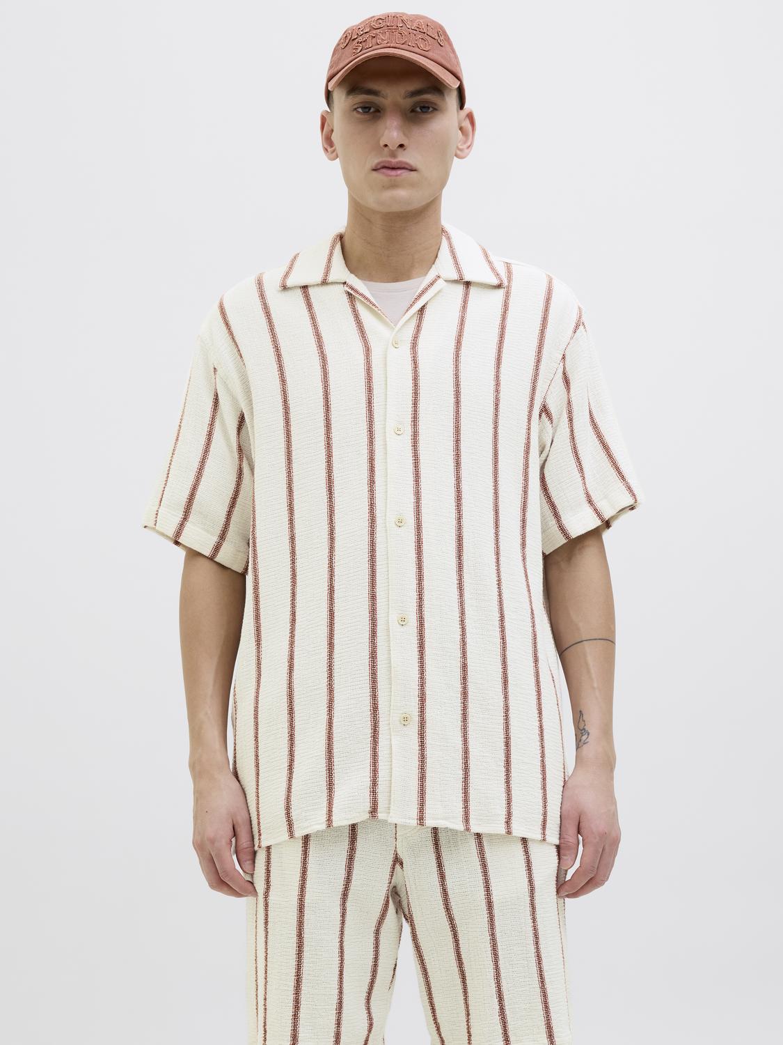 model_shot-front