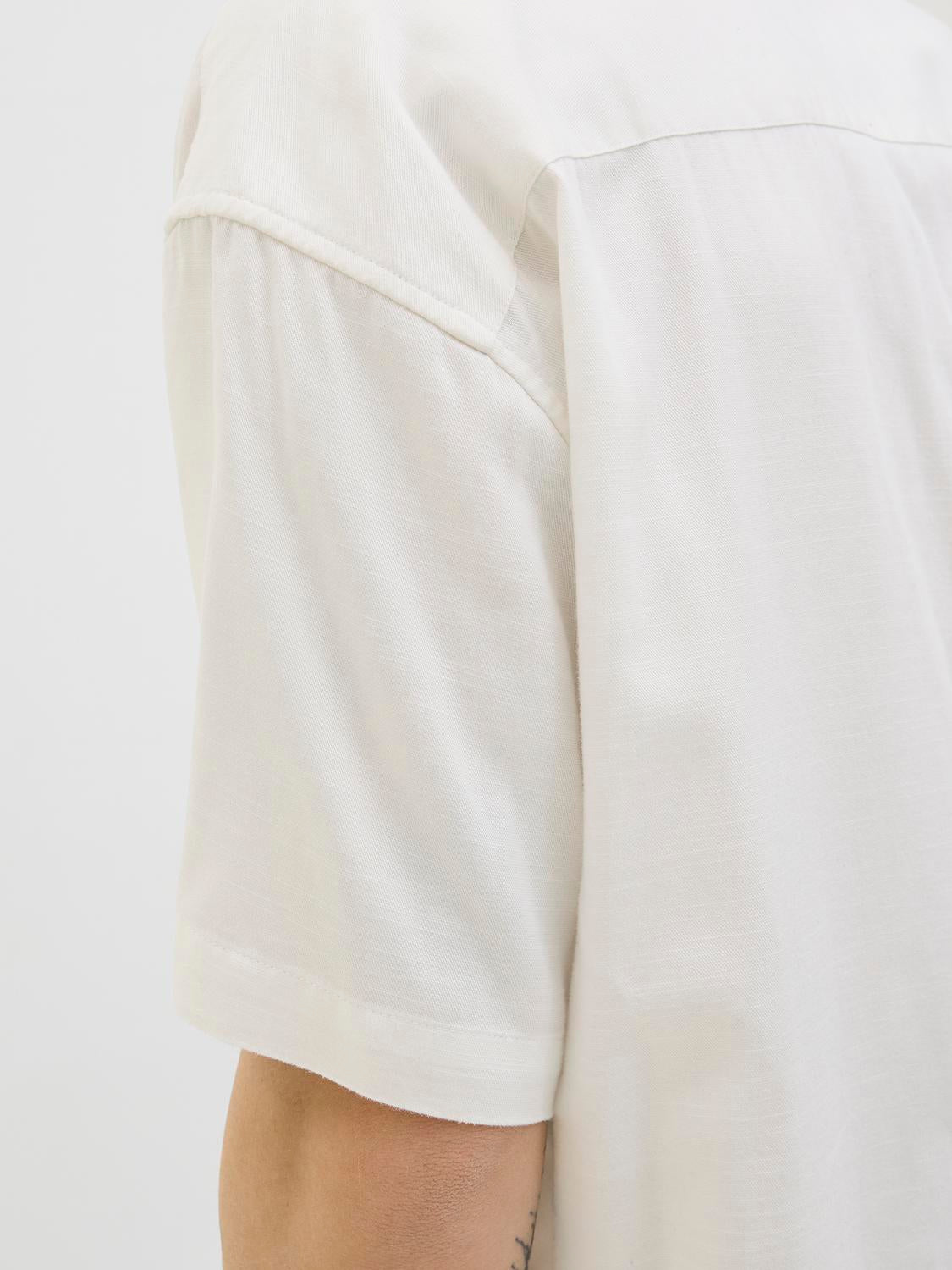 model_shot-detail