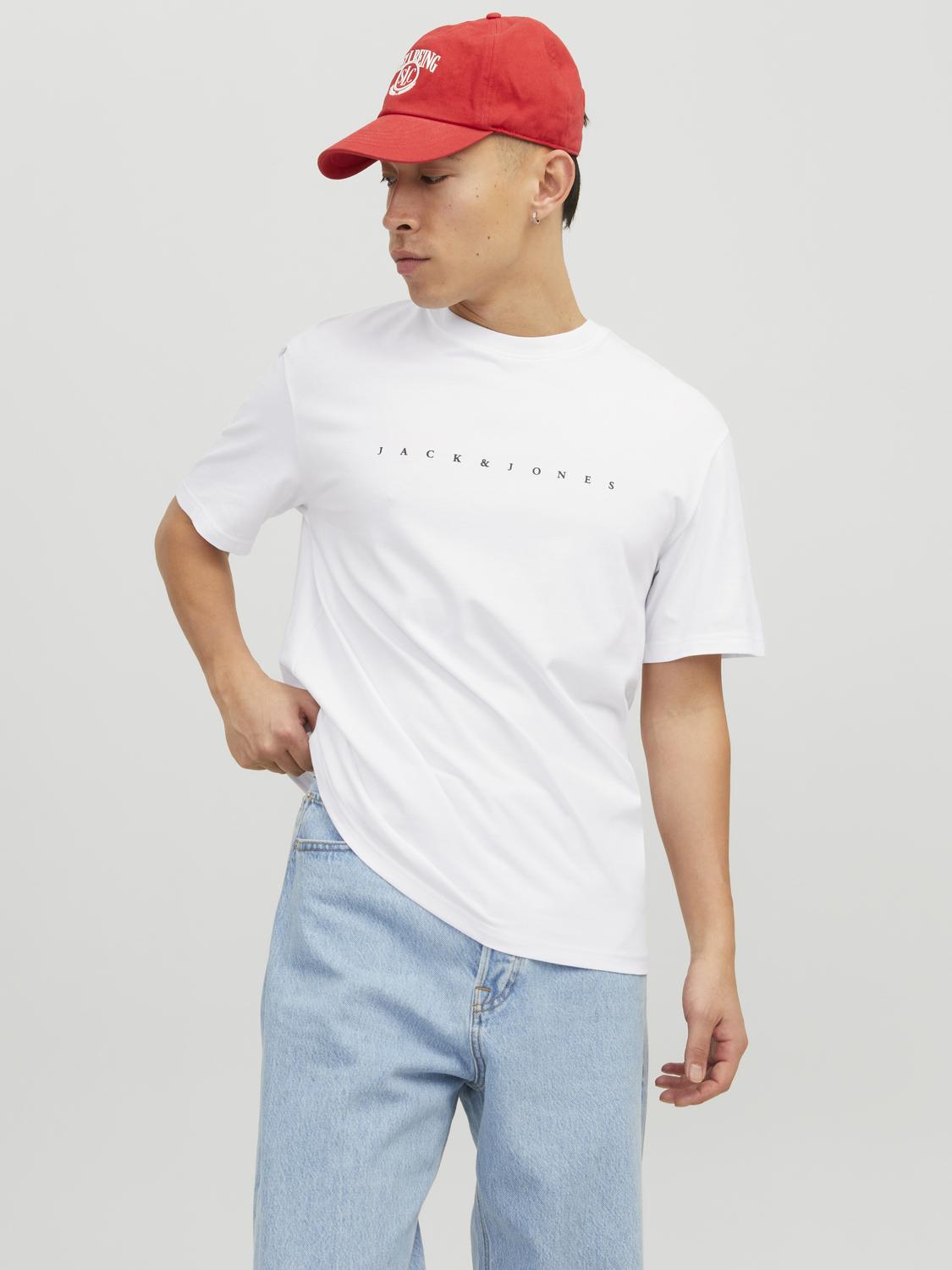 model_shot-front