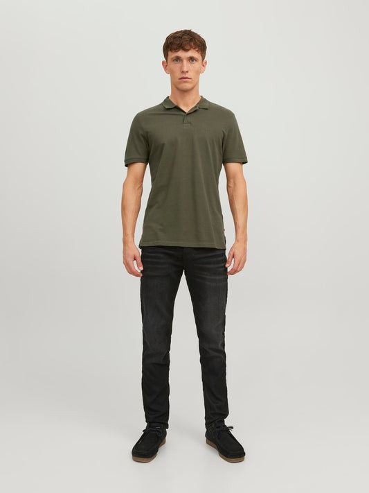 model_shot-front_full