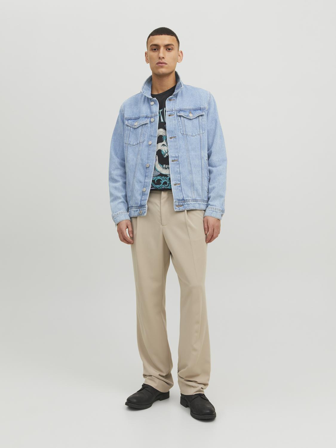 model_shot-front_full