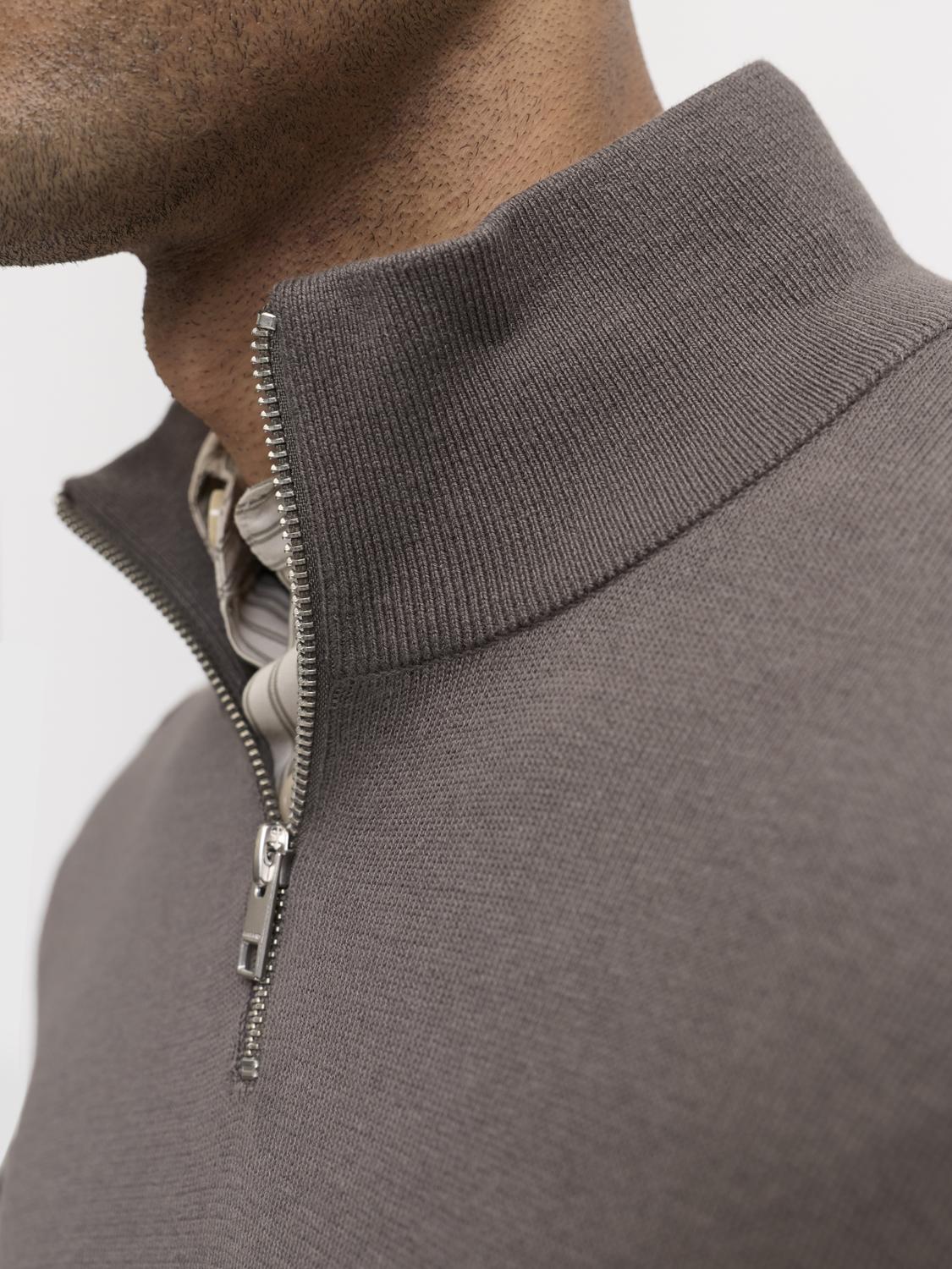 model_shot-detail