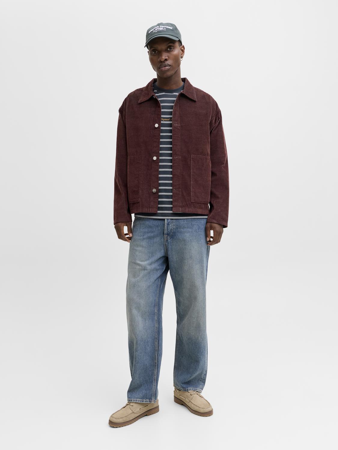 model_shot-front_full