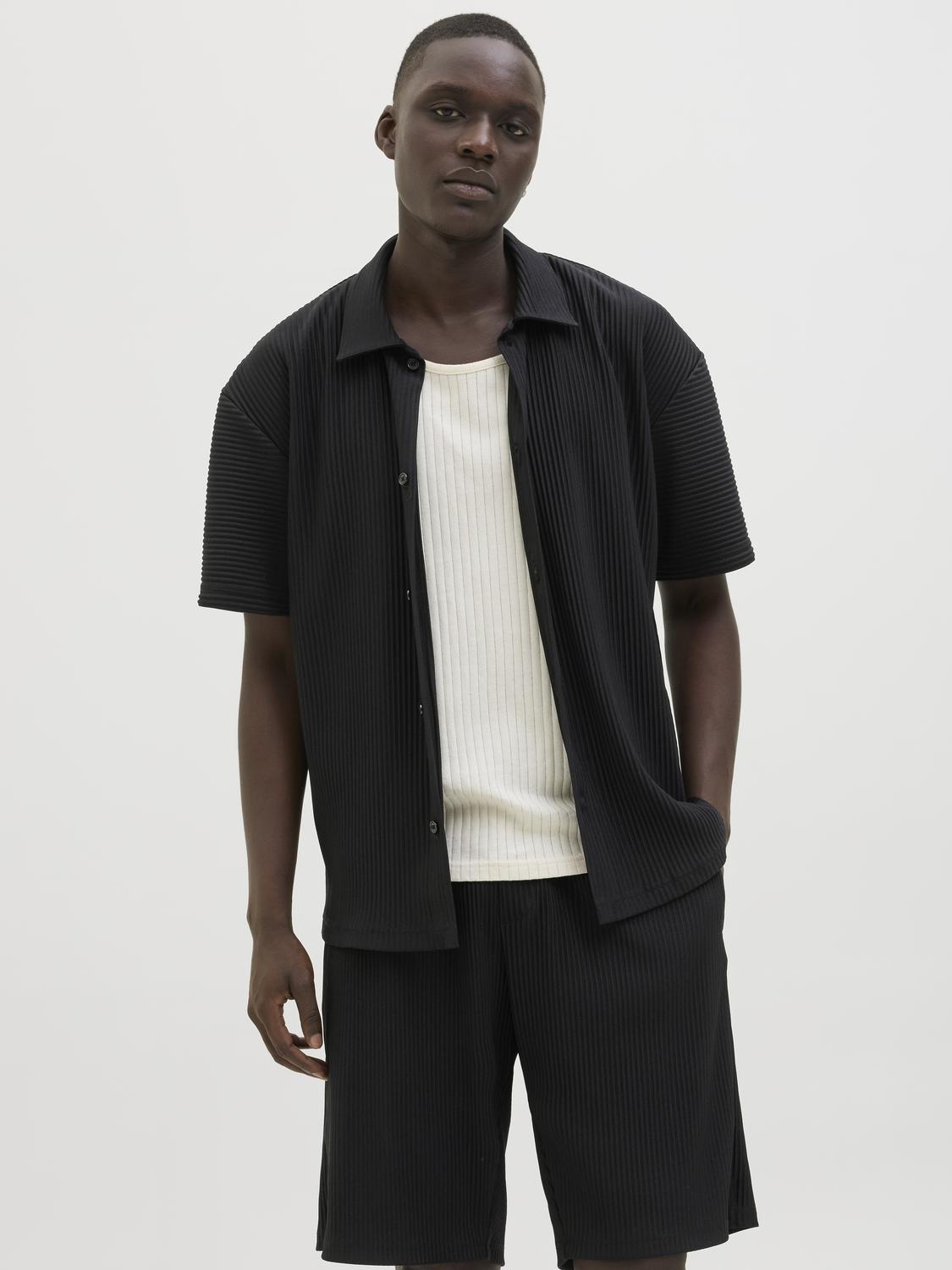 model_shot-front