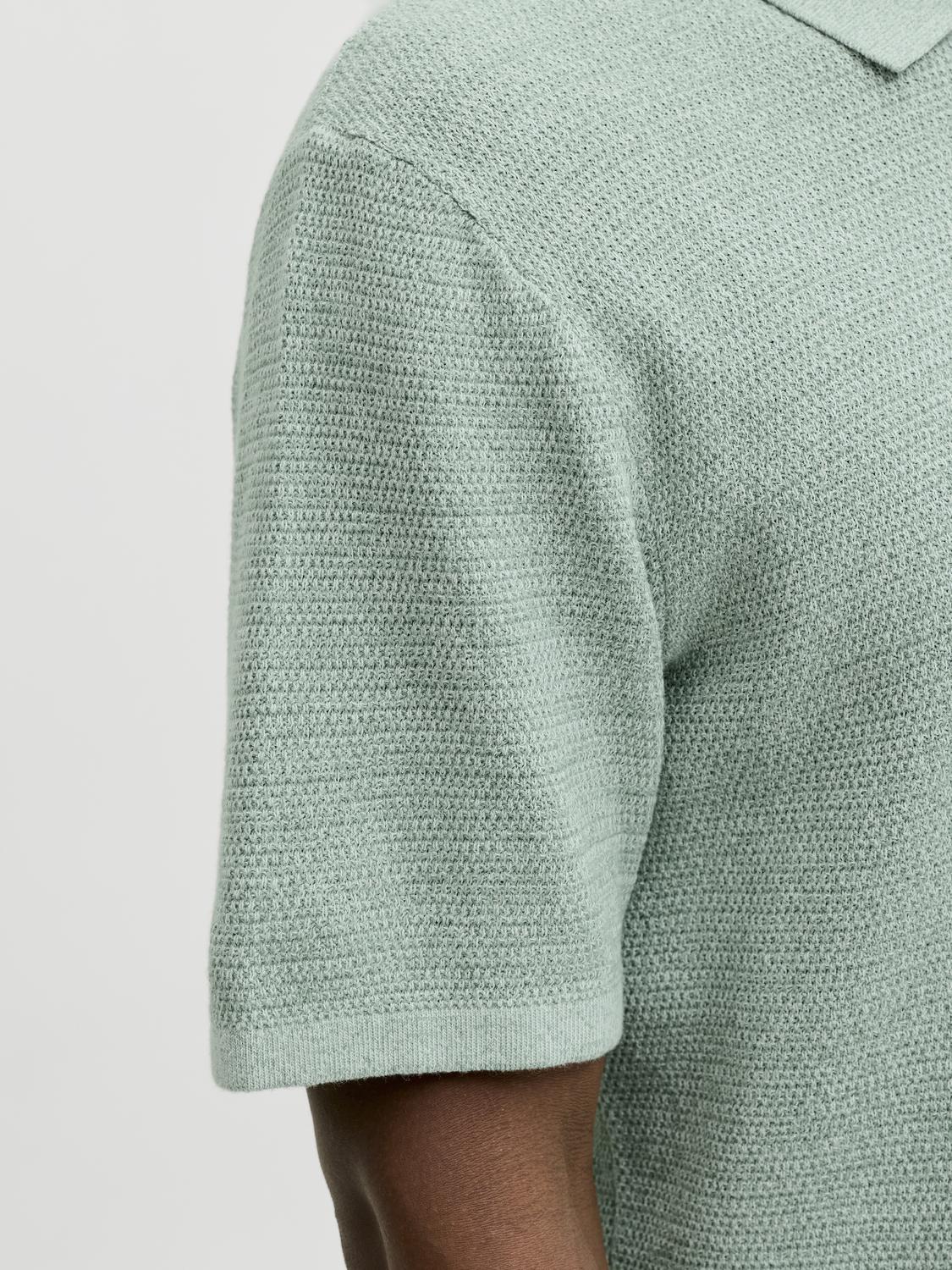 model_shot-detail
