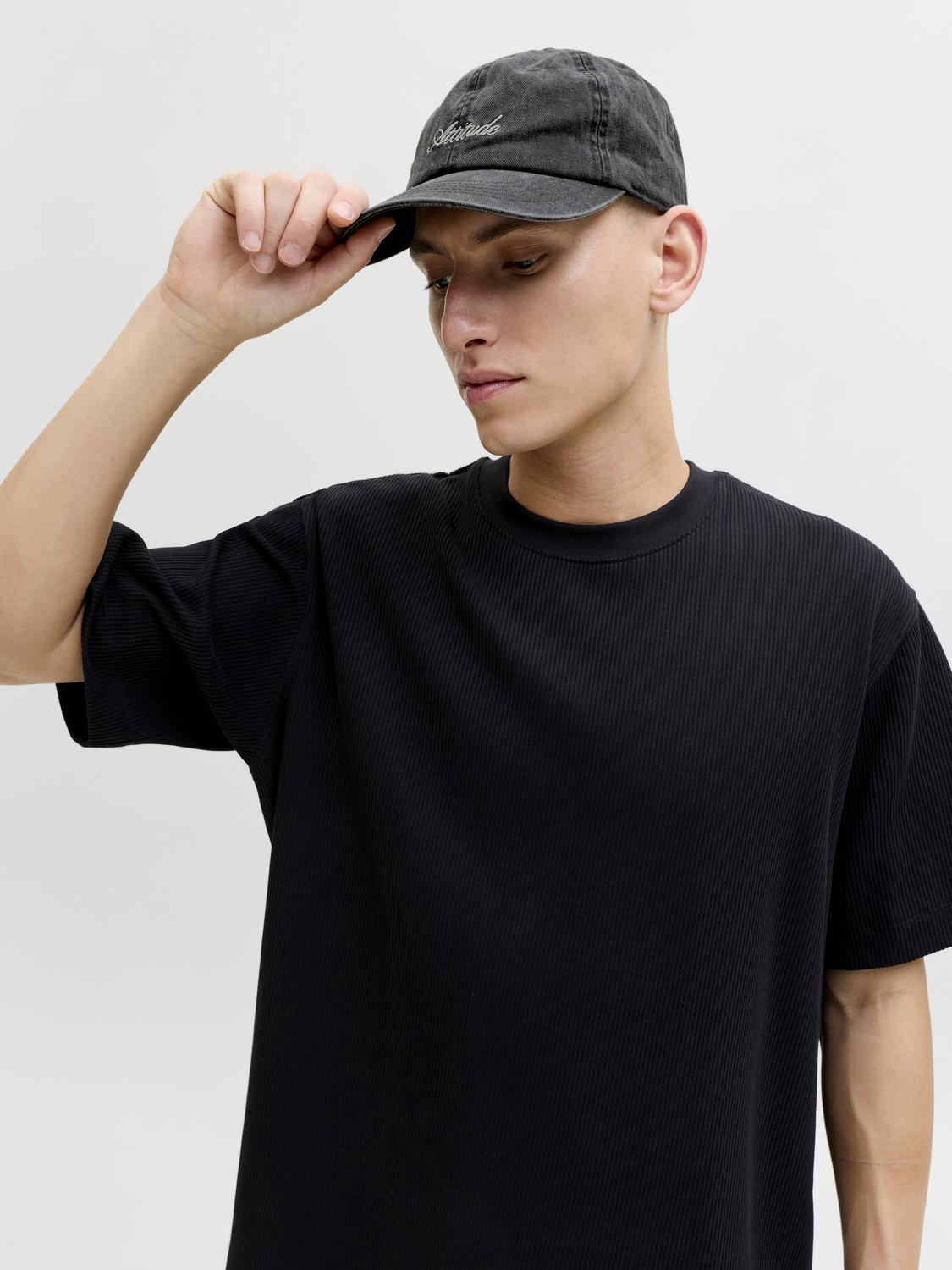 model_shot-front