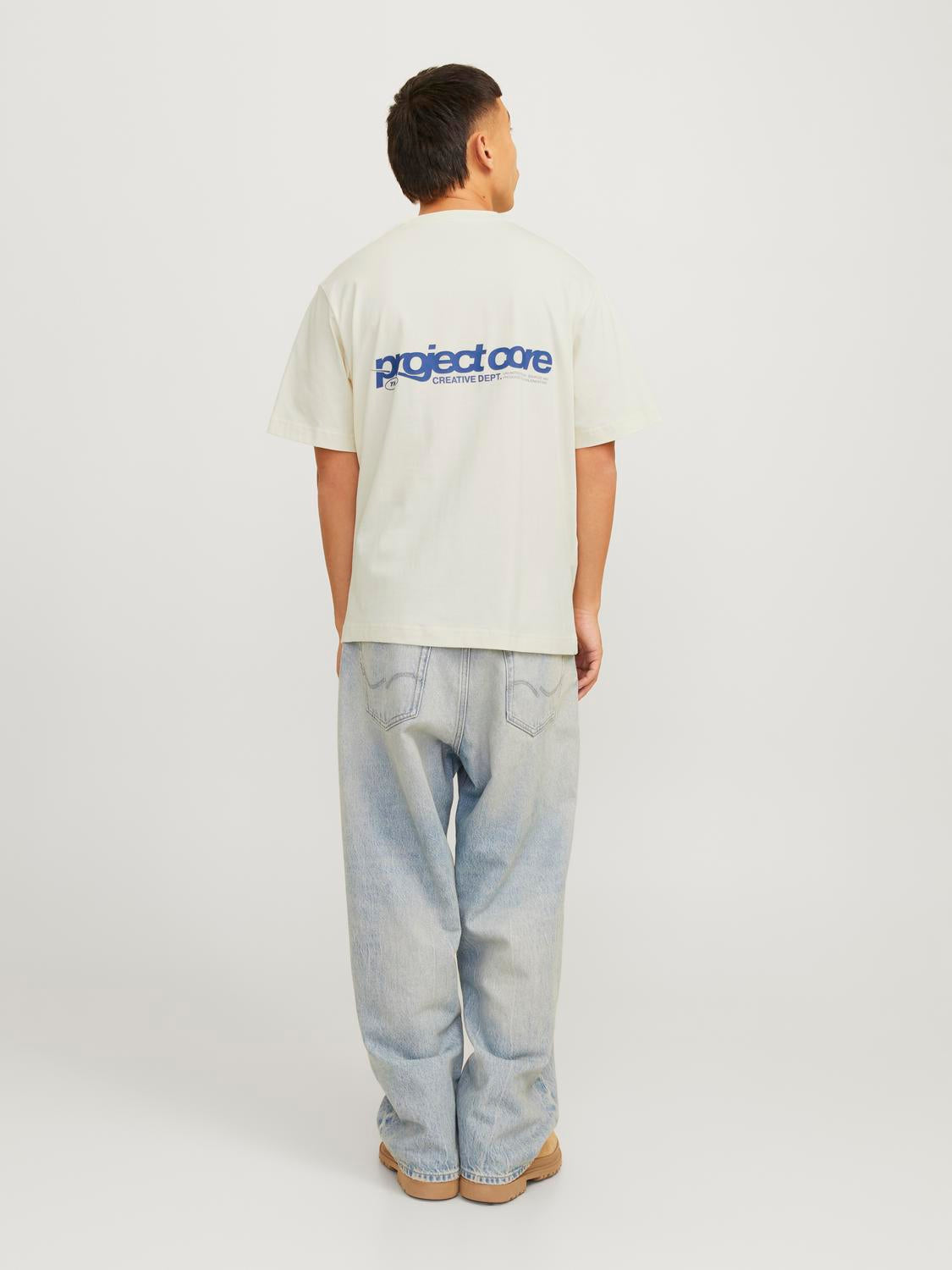 model_shot-back