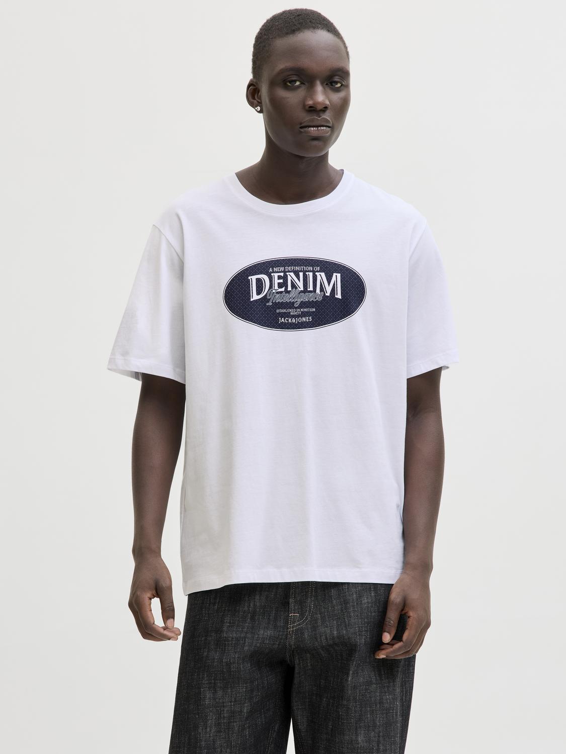 model_shot-front