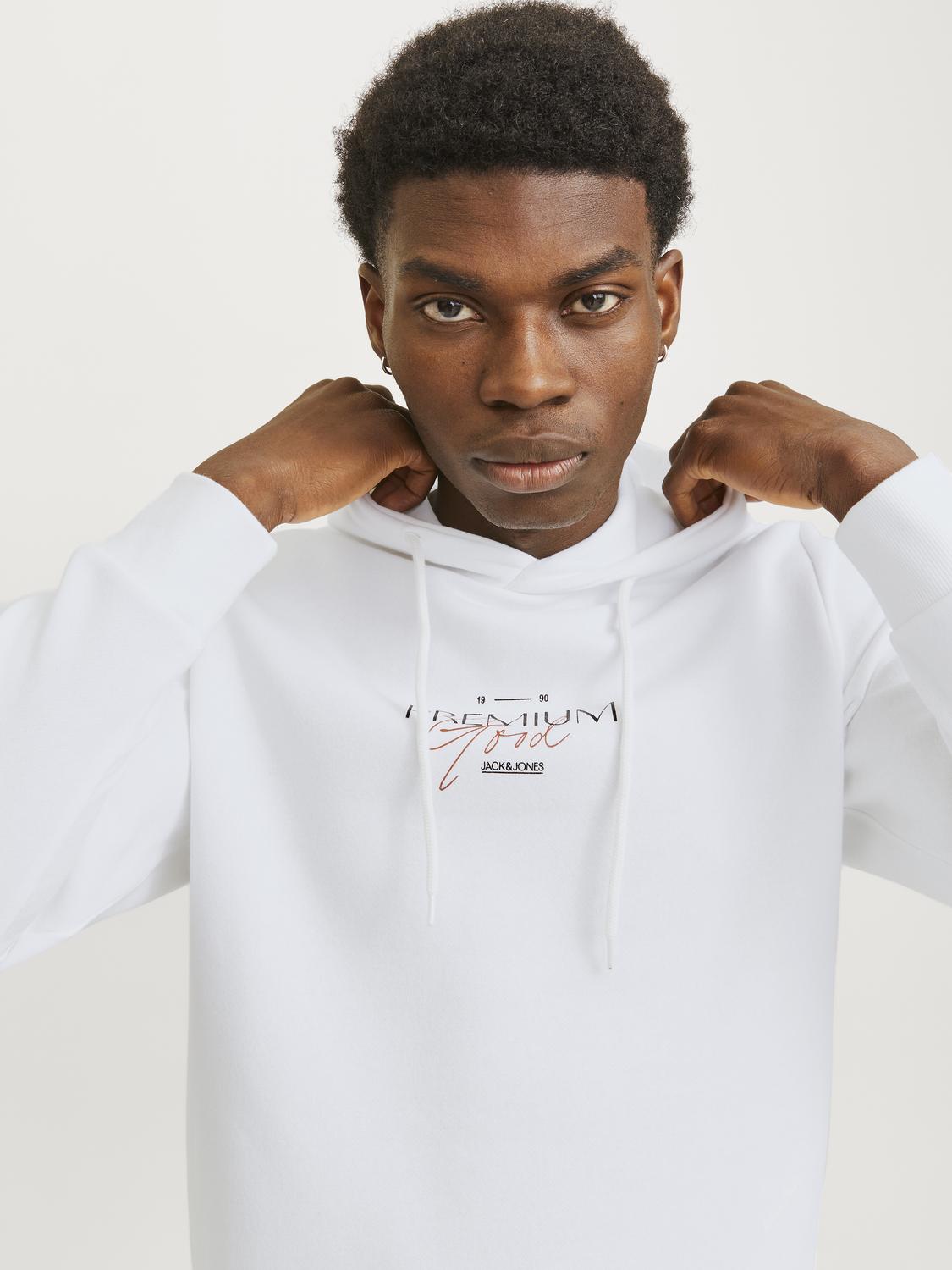 model_shot-creative