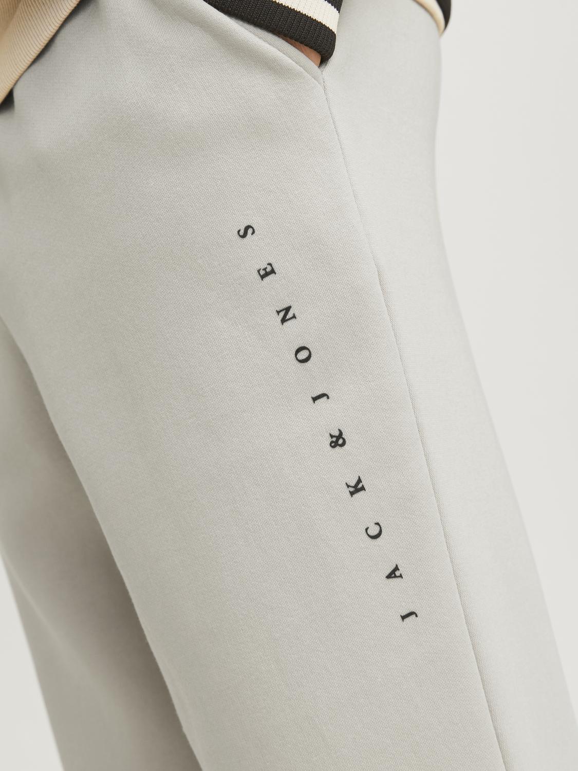 model_shot-detail