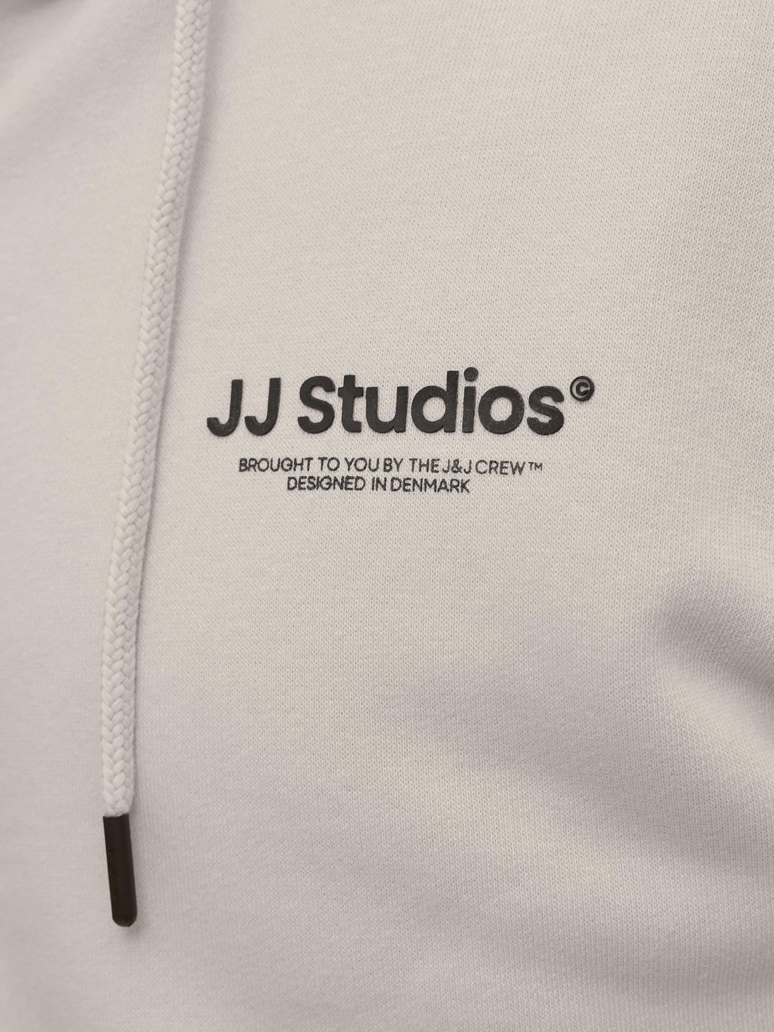 model_shot-detail