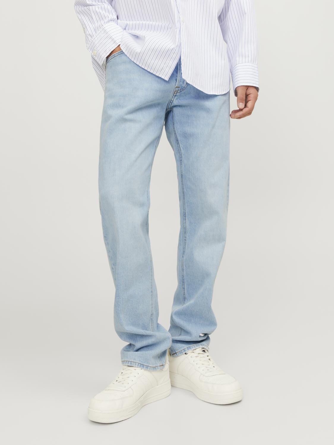 model_shot-front