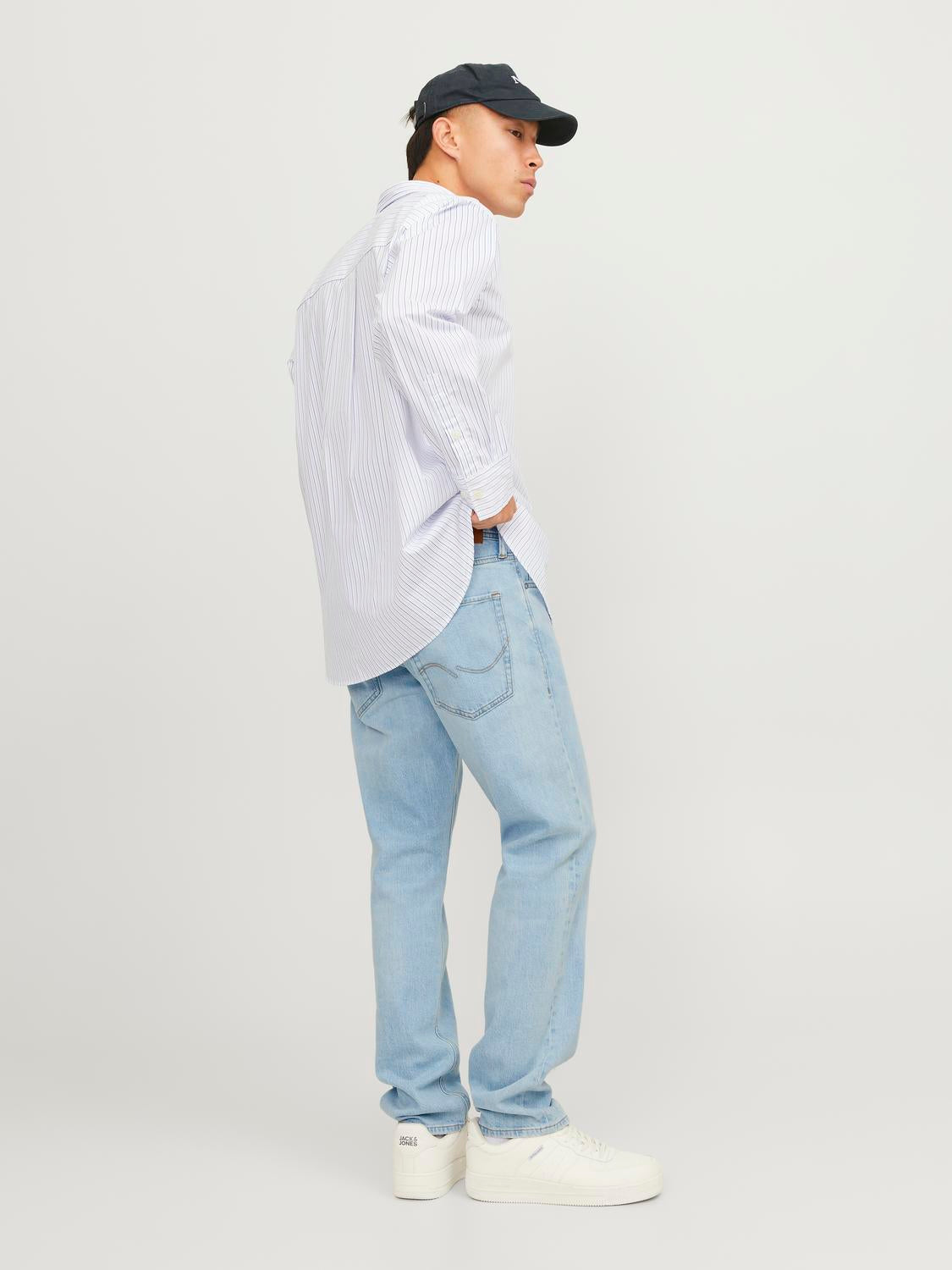 model_shot-back
