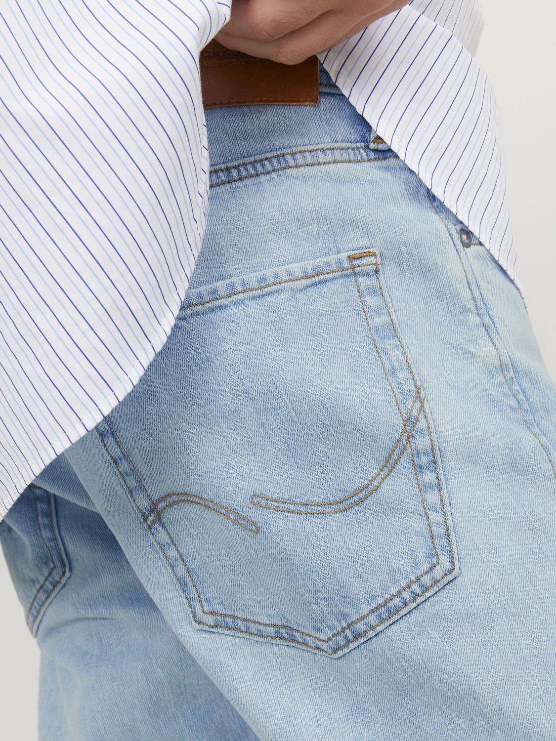 model_shot-detail