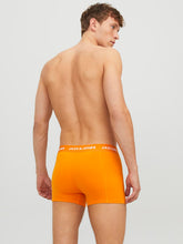 Load image into Gallery viewer, model_shot-back
