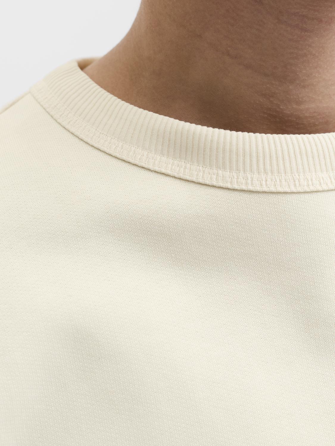 model_shot-detail