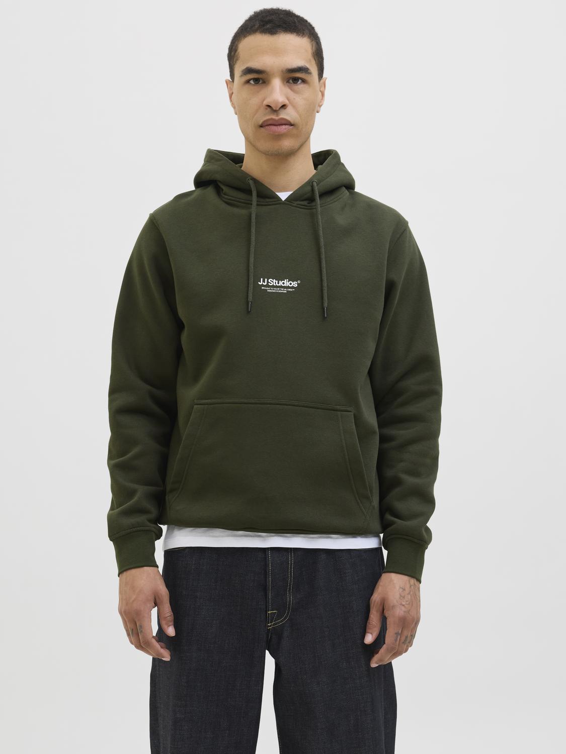 model_shot-front