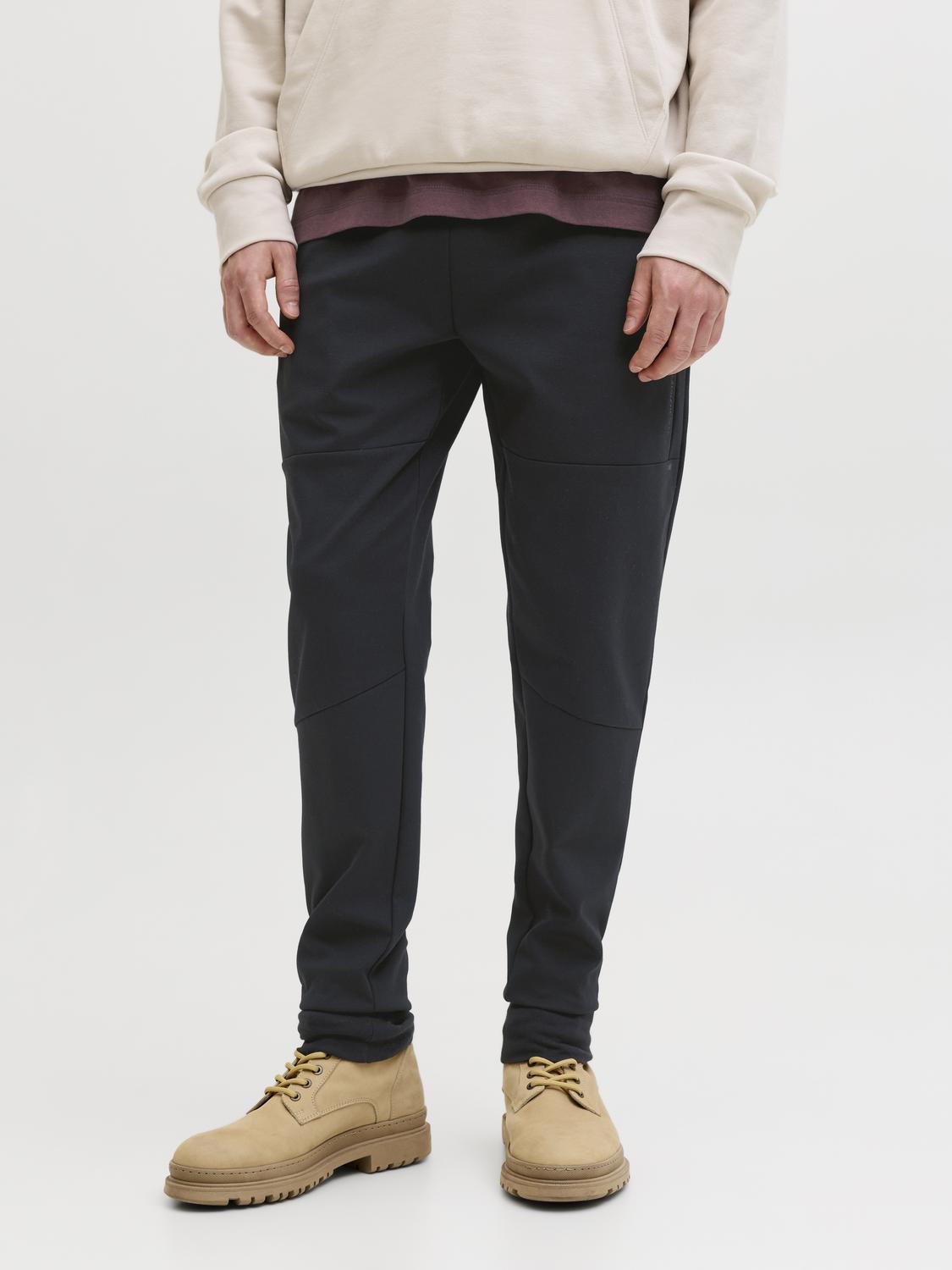 model_shot-front