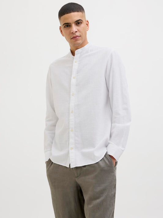 model_shot-front