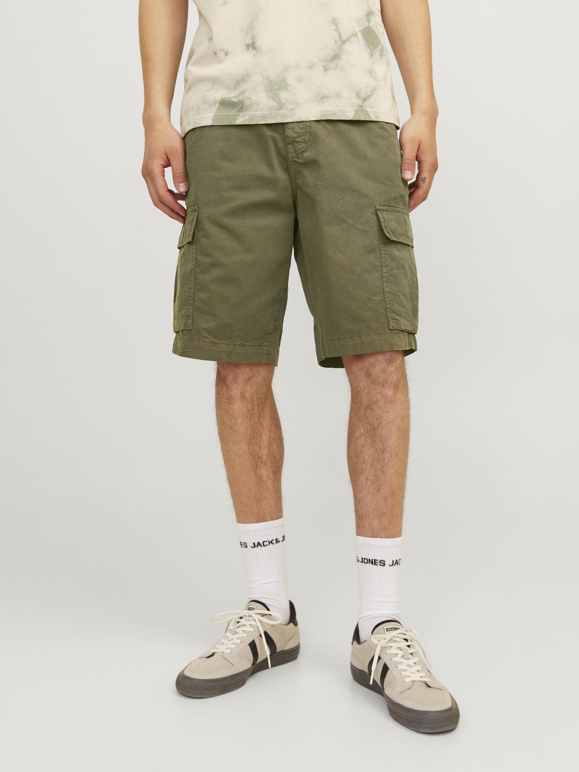 model_shot-front