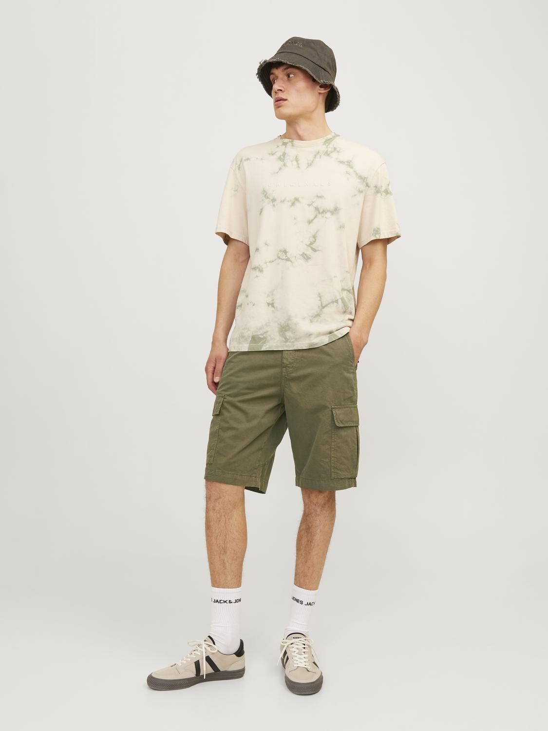 model_shot-front_full