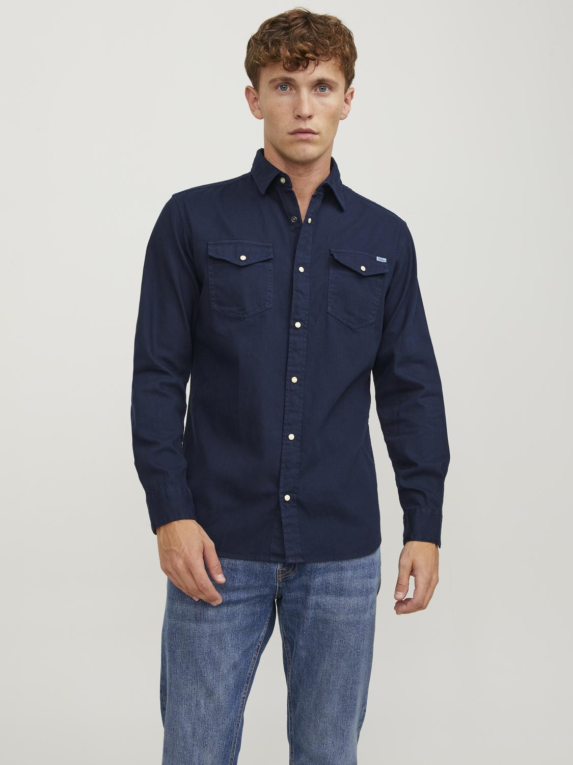 model_shot-front