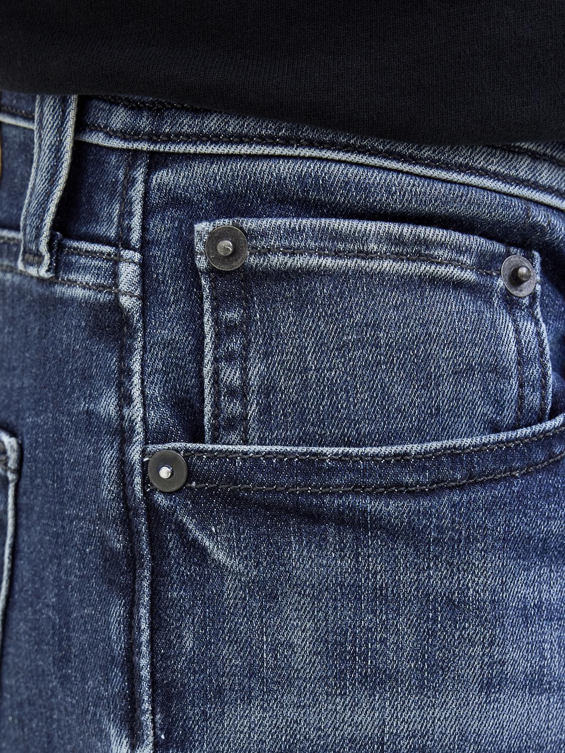 model_shot-detail